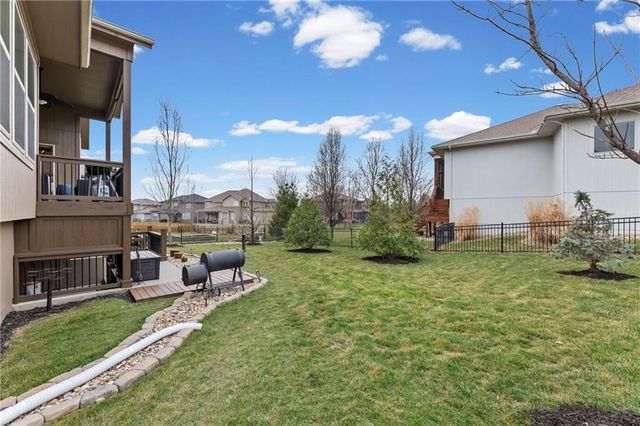 16336 S Twilight Lane, Olathe, KS 66062