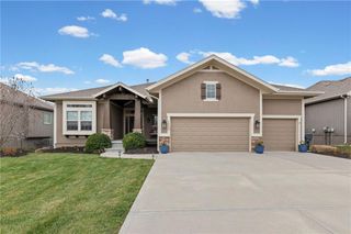 16336 S Twilight Lane, Olathe, KS 66062