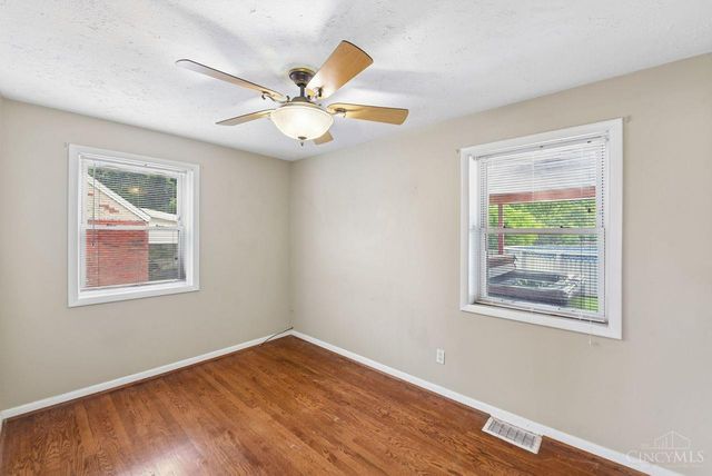 8546 Darnell Avenue, Sycamore Twp, OH 45236