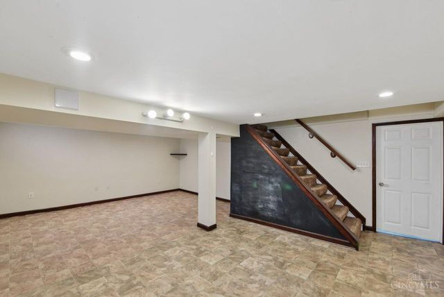 8546 Darnell Avenue, Sycamore Twp, OH 45236