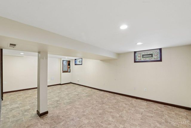 8546 Darnell Avenue, Sycamore Twp, OH 45236