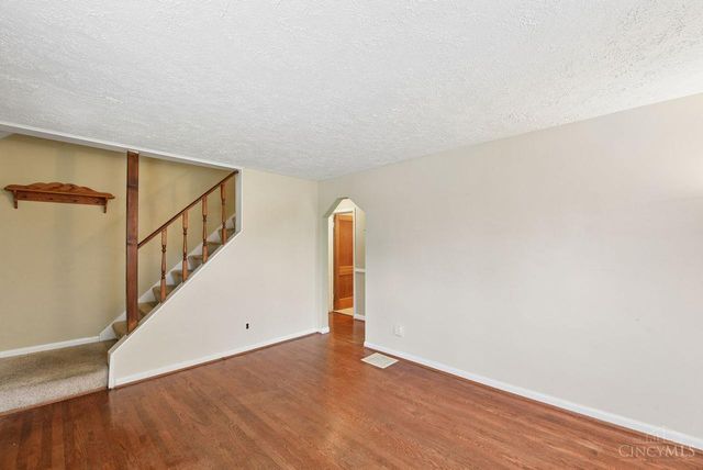 8546 Darnell Avenue, Sycamore Twp, OH 45236
