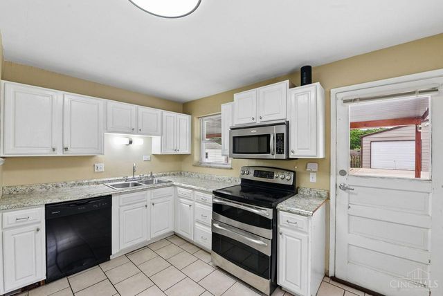 8546 Darnell Avenue, Sycamore Twp, OH 45236