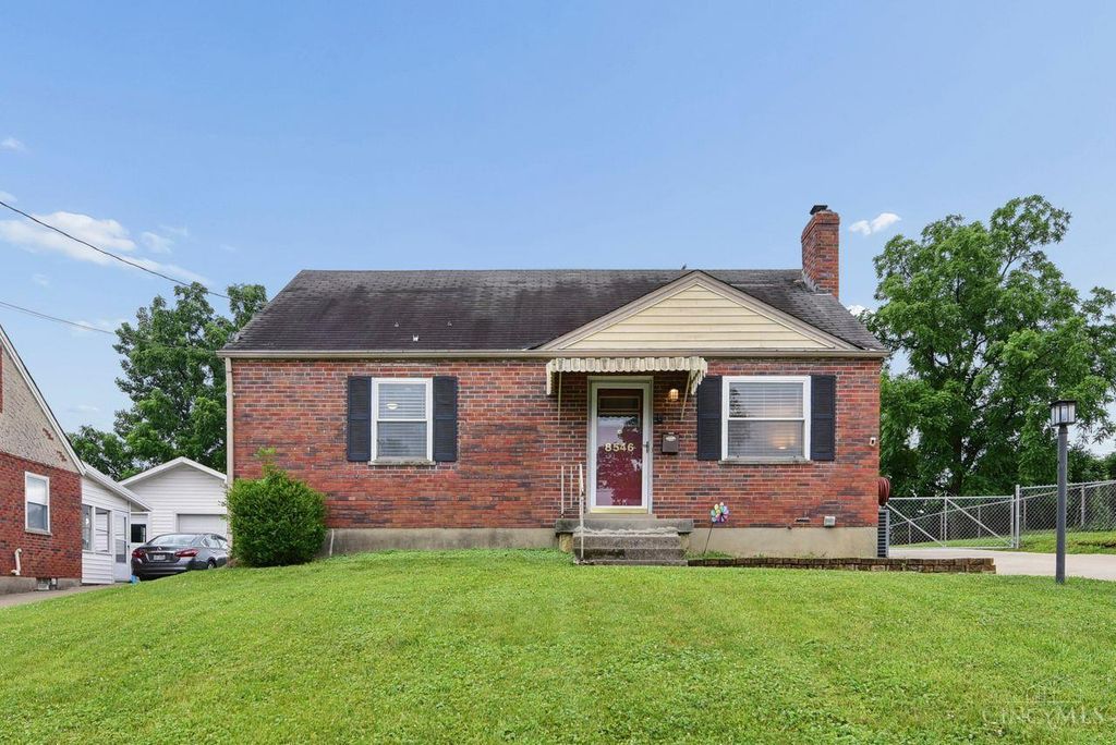 8546 Darnell Avenue, Sycamore Twp, OH 45236