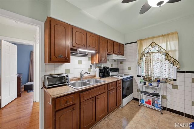 1363 Kroeger Drive, Dellwood, MO 63135
