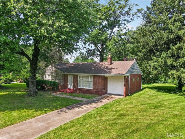 1363 Kroeger Drive, Dellwood, MO 63135