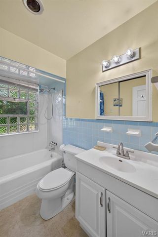 1363 Kroeger Drive, Dellwood, MO 63135
