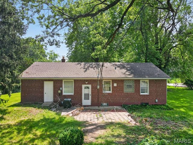 1363 Kroeger Drive, Dellwood, MO 63135