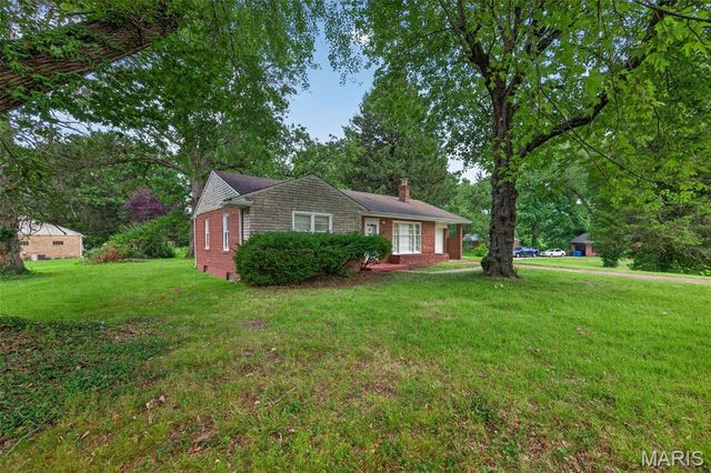 1363 Kroeger Drive, Dellwood, MO 63135