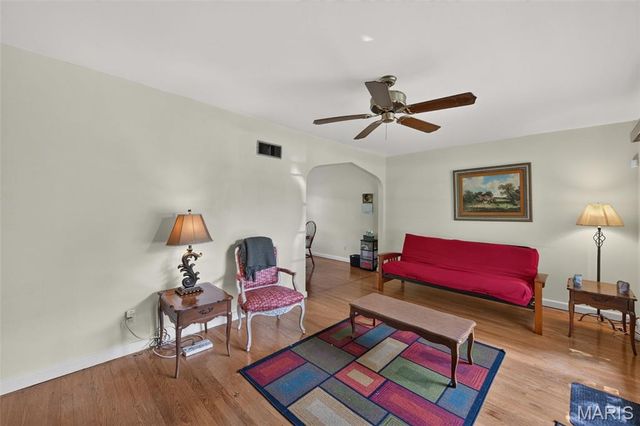 1363 Kroeger Drive, Dellwood, MO 63135