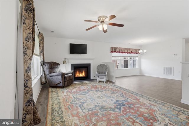 75 SAFFRON TER, Falling Waters, WV 25419