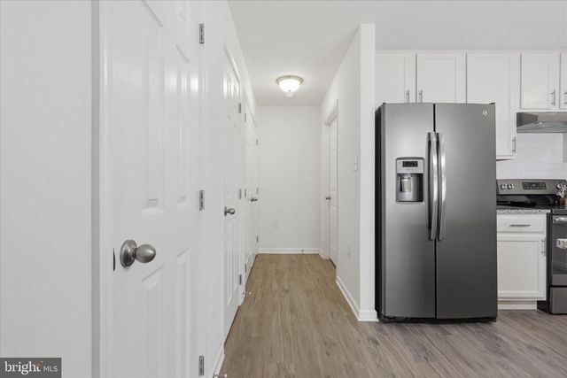 75 SAFFRON TER, Falling Waters, WV 25419