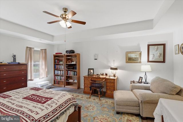 75 SAFFRON TER, Falling Waters, WV 25419
