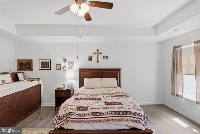 75 SAFFRON TER, Falling Waters, WV 25419