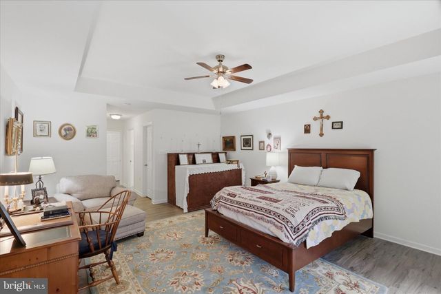 75 SAFFRON TER, Falling Waters, WV 25419