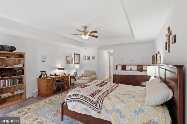 75 SAFFRON TER, Falling Waters, WV 25419
