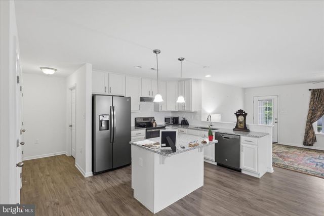75 SAFFRON TER, Falling Waters, WV 25419