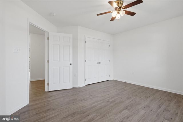 75 SAFFRON TER, Falling Waters, WV 25419