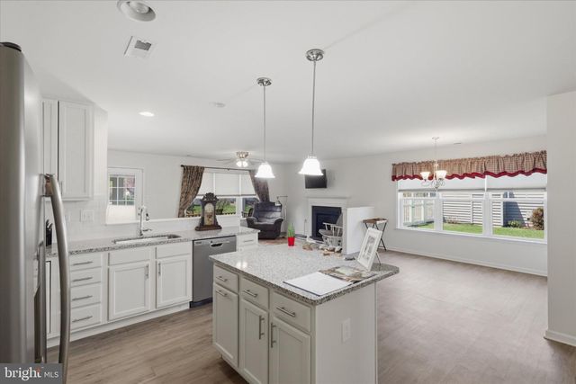 75 SAFFRON TER, Falling Waters, WV 25419