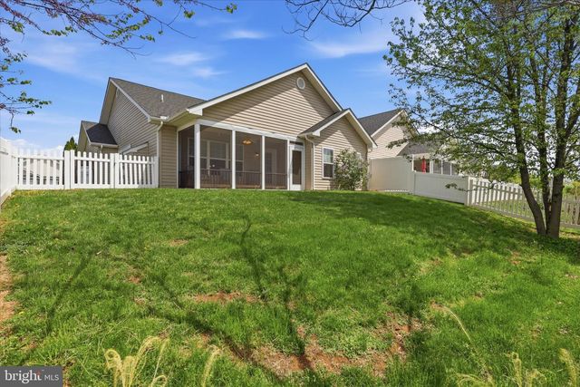 75 SAFFRON TER, Falling Waters, WV 25419