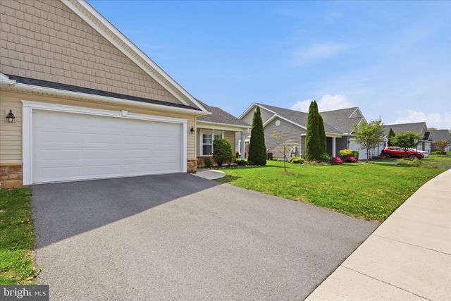 75 SAFFRON TER, Falling Waters, WV 25419