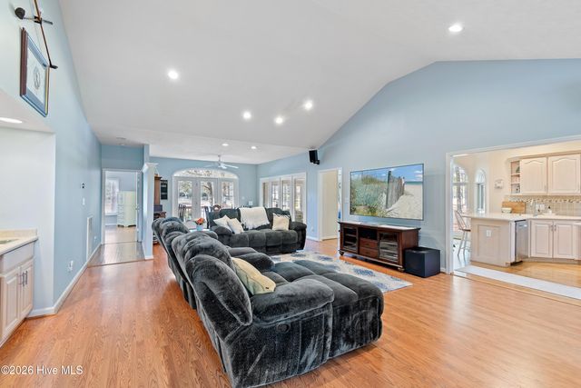 3159 Fairway 3 Court SW, Supply, NC 28462