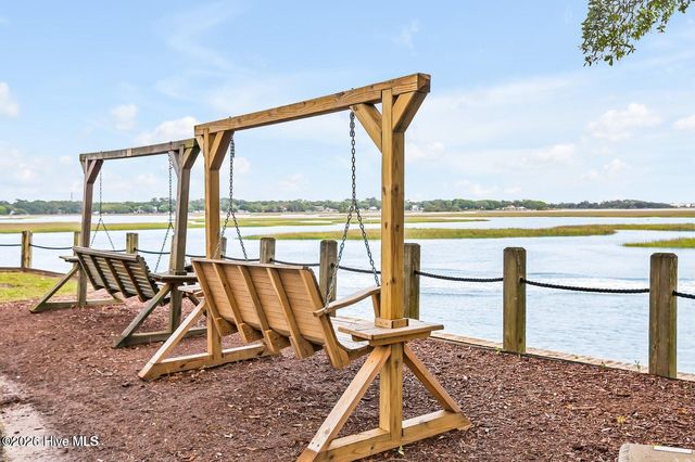 3159 Fairway 3 Court SW, Supply, NC 28462