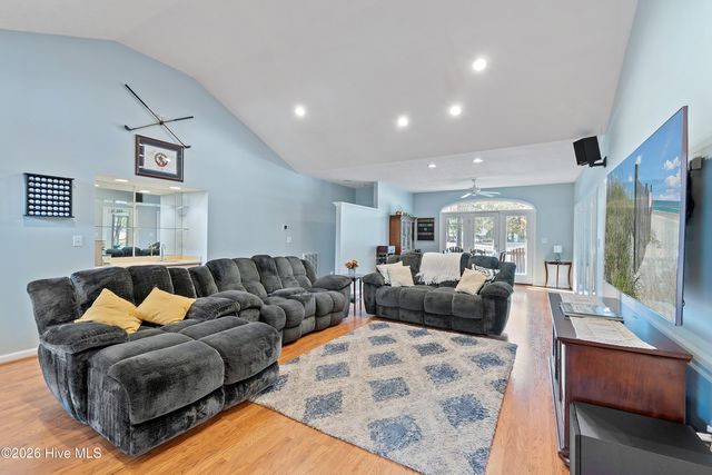 3159 Fairway 3 Court SW, Supply, NC 28462