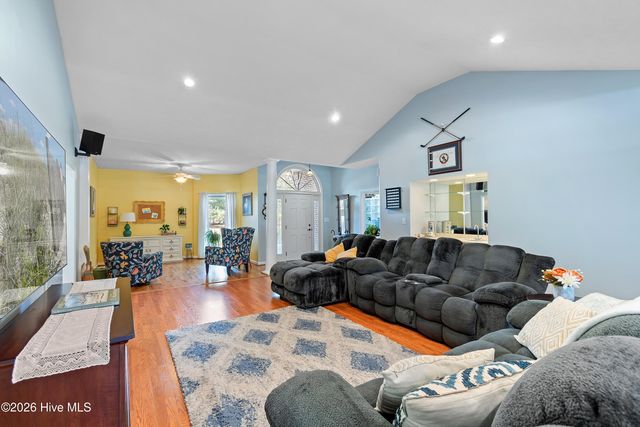 3159 Fairway 3 Court SW, Supply, NC 28462