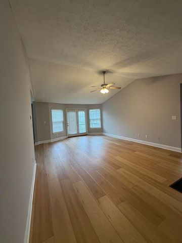 120 Santa Monica Drive, Georgetown, KY 40324