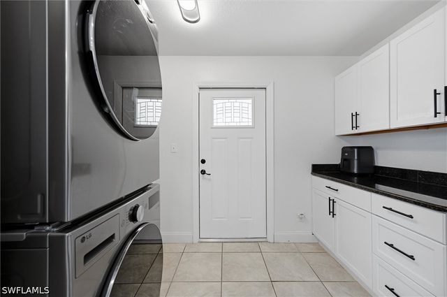 1776 Glenway CT, Fort Myers, FL 33916