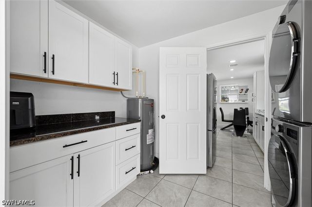 1776 Glenway CT, Fort Myers, FL 33916
