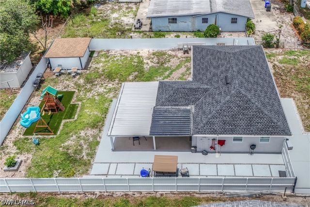 1776 Glenway CT, Fort Myers, FL 33916