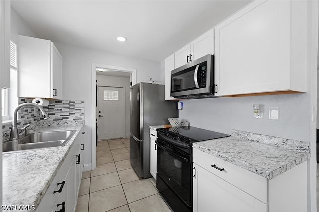 1776 Glenway CT, Fort Myers, FL 33916