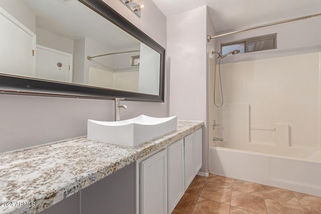 4049 E MELINDA Lane, Phoenix, AZ 85050