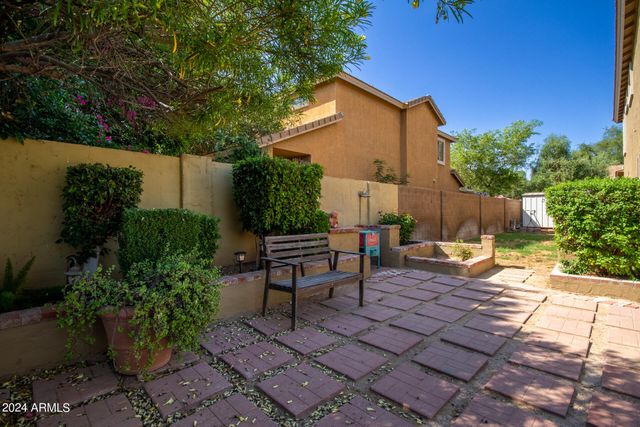 4049 E MELINDA Lane, Phoenix, AZ 85050