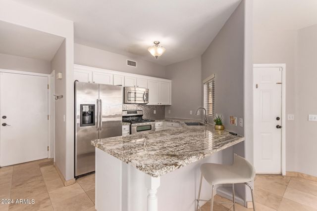 4049 E MELINDA Lane, Phoenix, AZ 85050