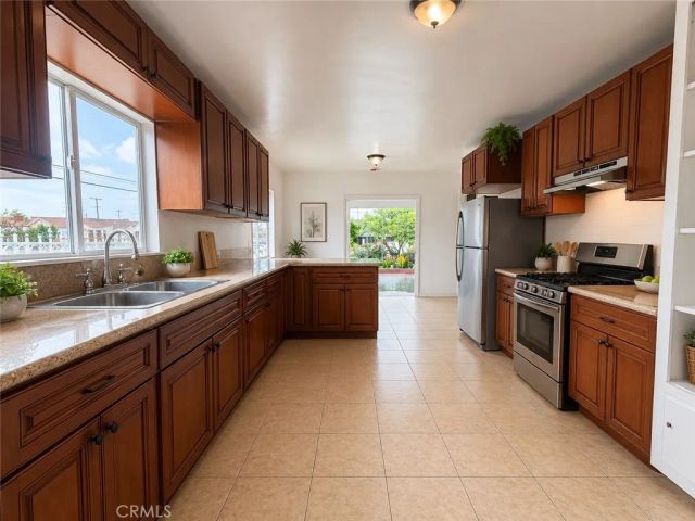 701 Findlay Ave, Los Angeles, CA 90022