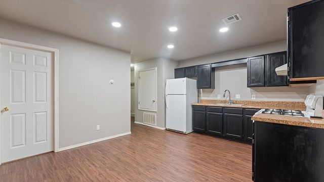 153 W Hill Street, Farmington, AR 72730