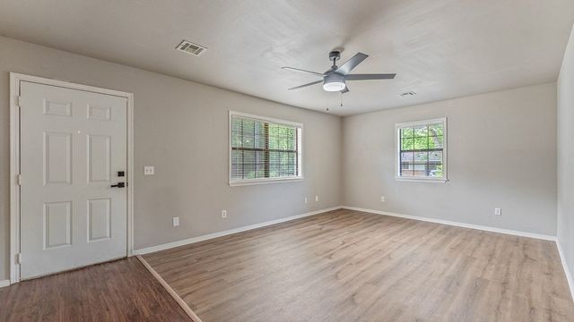 153 W Hill Street, Farmington, AR 72730