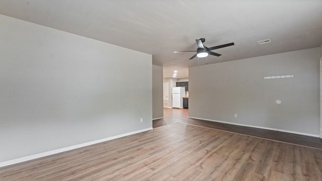 153 W Hill Street, Farmington, AR 72730