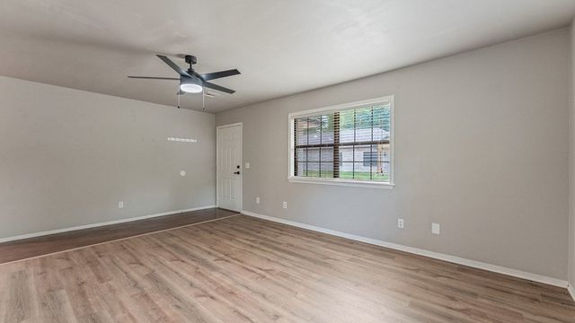 153 W Hill Street, Farmington, AR 72730
