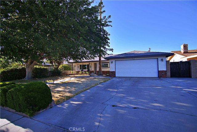 428 Perdew Avenue, Ridgecrest, CA 93555