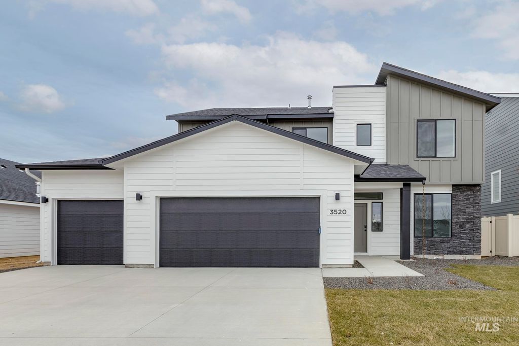 13685 Judson St, Caldwell, ID 83607