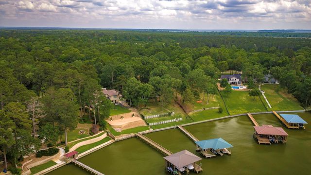 145 Island Drive, Livingston, TX 77351