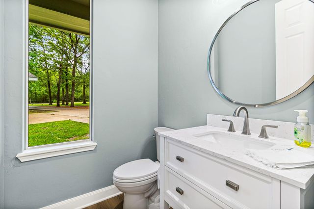 145 Island Drive, Livingston, TX 77351