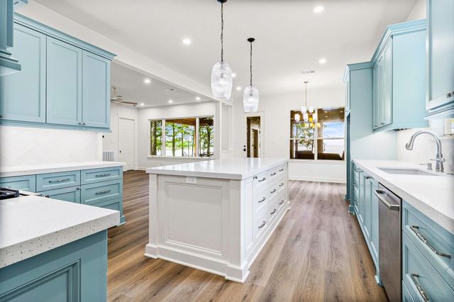 145 Island Drive, Livingston, TX 77351