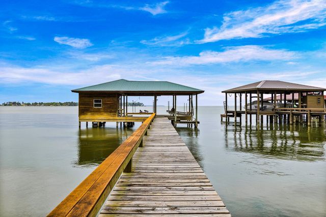 145 Island Drive, Livingston, TX 77351