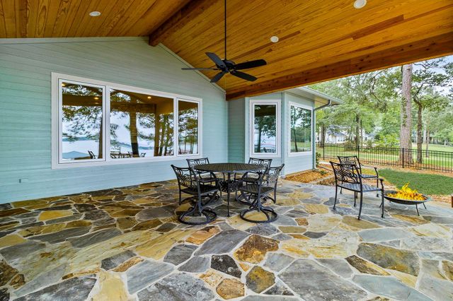 145 Island Drive, Livingston, TX 77351