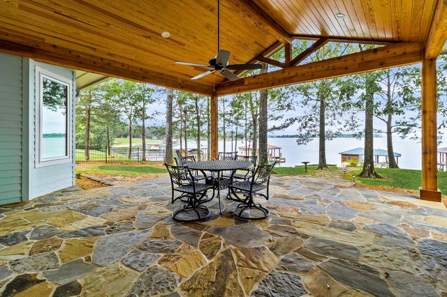 145 Island Drive, Livingston, TX 77351